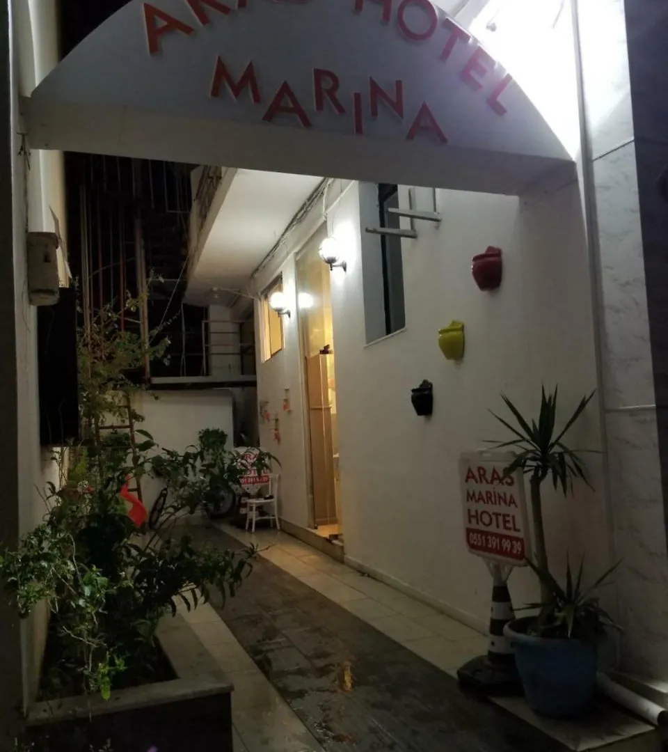 Aras Marina Hotel Cesme 2*,